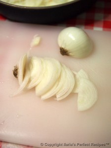 sliced onion