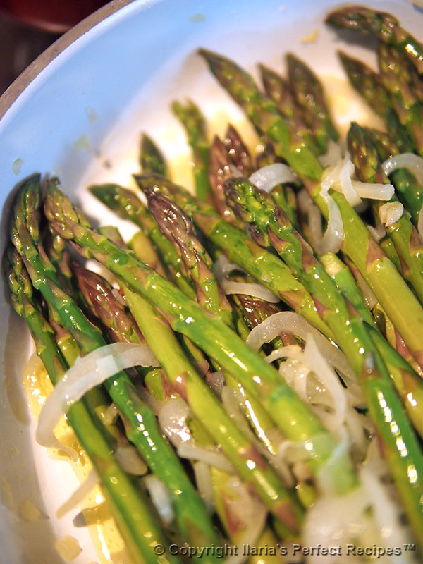 asparagus pan with onion