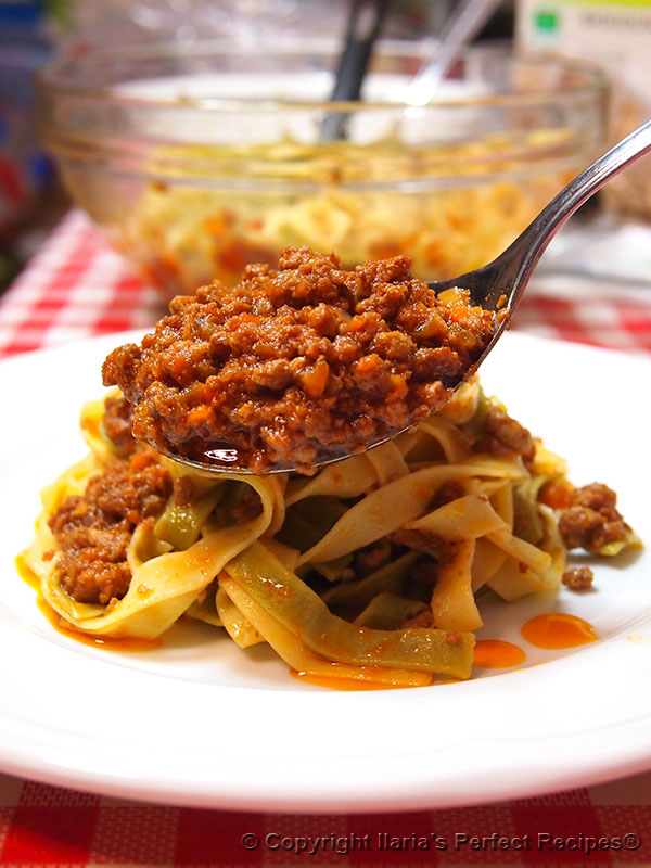 mouth watering tagliatelle bolognese sauce