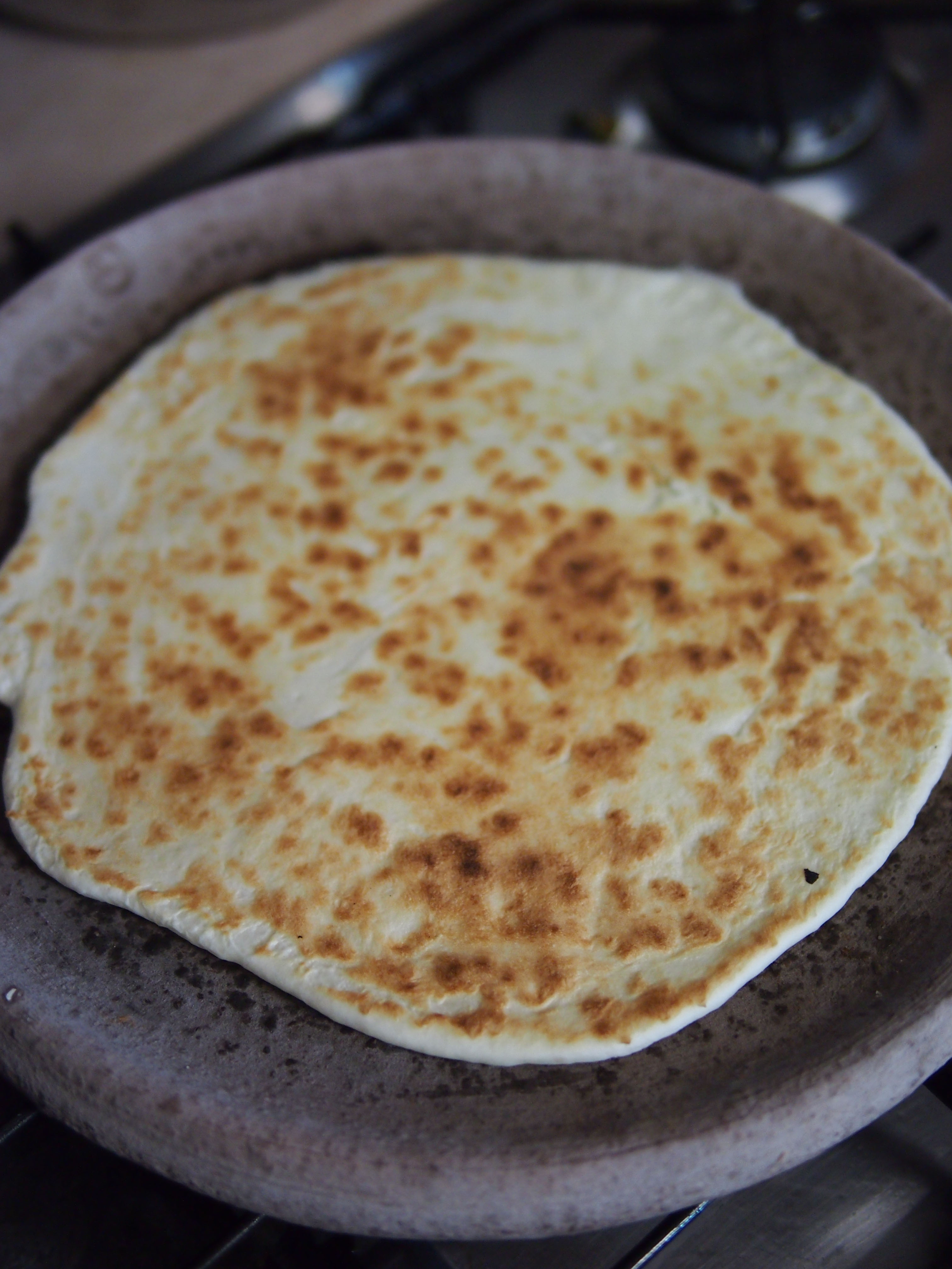 piadina cooked testo montetiffi pan